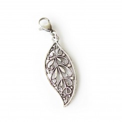 Intricate Leaf Dangle